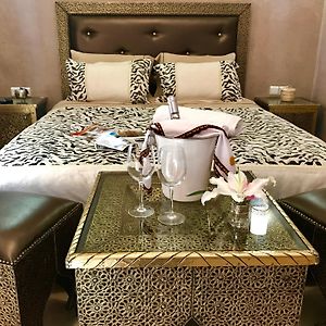 Kamer met een Queen Size Bed